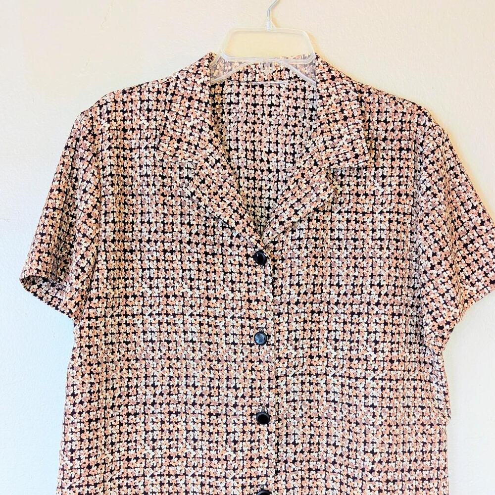 Vtg. Cute Boxy Button Up, Waist Length, 90s Era, Size M
